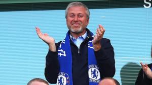 El magnate ruso Abramovich apura la venta de Chelsea ante el riesgo de sufrir sanciones