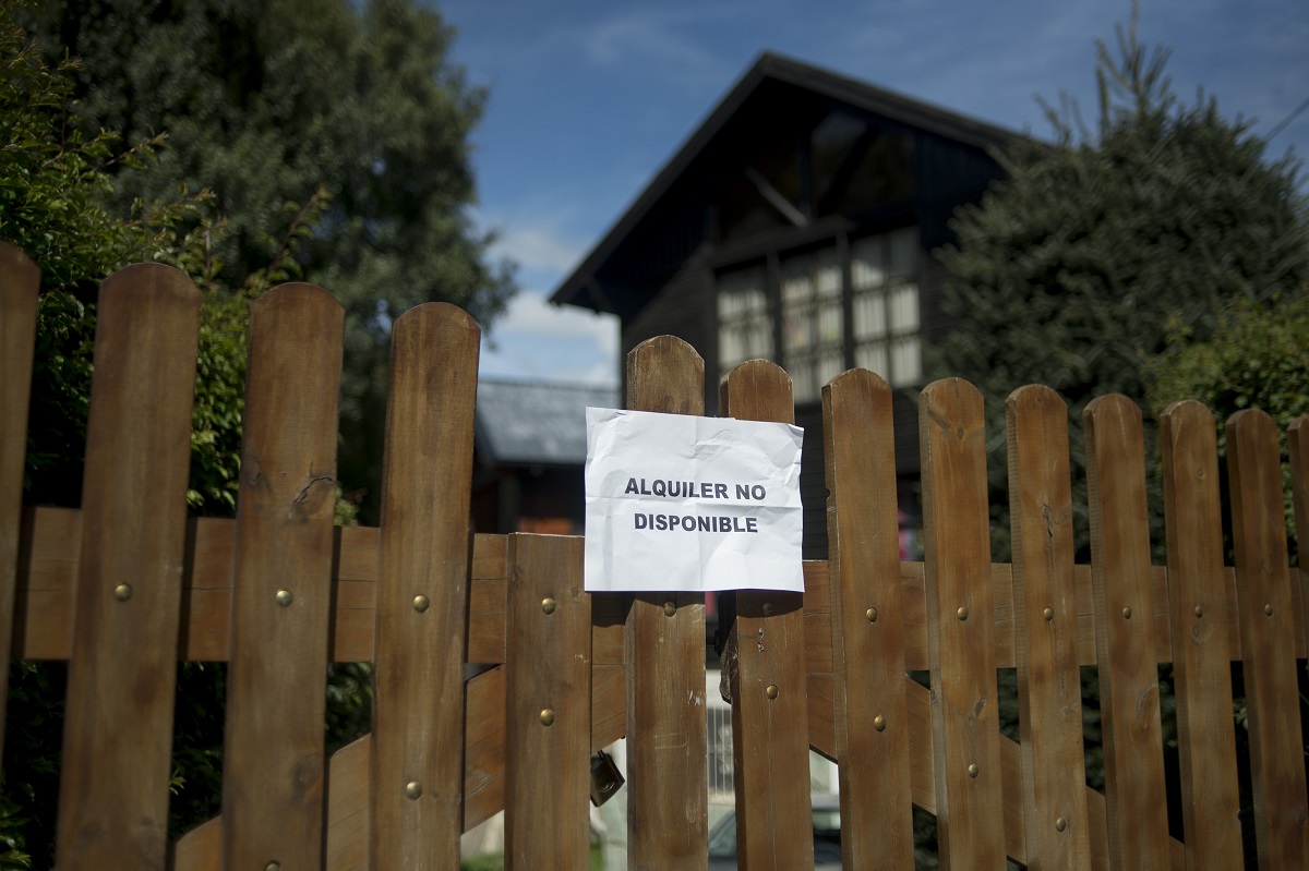 La dificultad para acceder a un alquiler de vivienda en Bariloche se profundizó en los últimos meses-