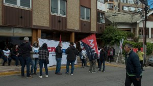 Por qué rechazan un tercer camino para acceder al Lago Escondido