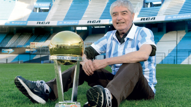 Murió Chango Cárdenas, leyenda de Racing. 