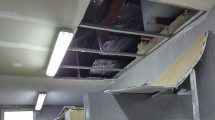 Imagen de Se desplomó una placa de cielorraso en una escuela de Cutral Co y no hay clases
