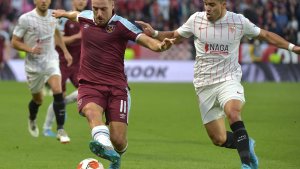 El Sevilla, con el Huevo Acuña de titular, dio un gran paso hacia los cuartos de la Europa League