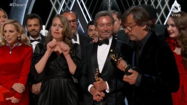 Coda,  dirigida por Sian Geder, ganó el Oscar como Mejor Película. 