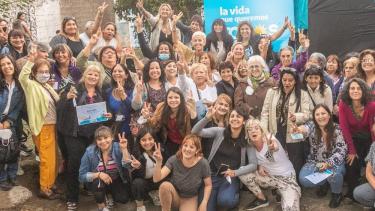 El Día de la Mujer fue una buena ocasión para ratificar acercamientos en el peronismo barilochense, por ejemplo entre Martini y García Larraburu.