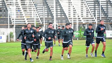 El Capataz y un desafío muy complicado. Hoy debuta en casa con el objetivo de sumar de a tres. (Foto: Florencia Salto)