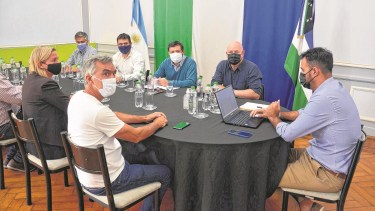 La Comisión Técnica, conformada con legisladores y funcionarios del Ejecutivo, firmó su dictamen en favor de la Iniciativa. Foto: Marcelo Ochoa