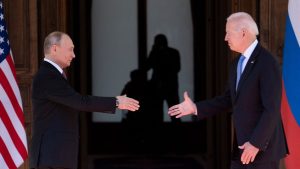 Crece la tensión entre Estados Unidos y Rusia mientras Biden viaja a Polonia