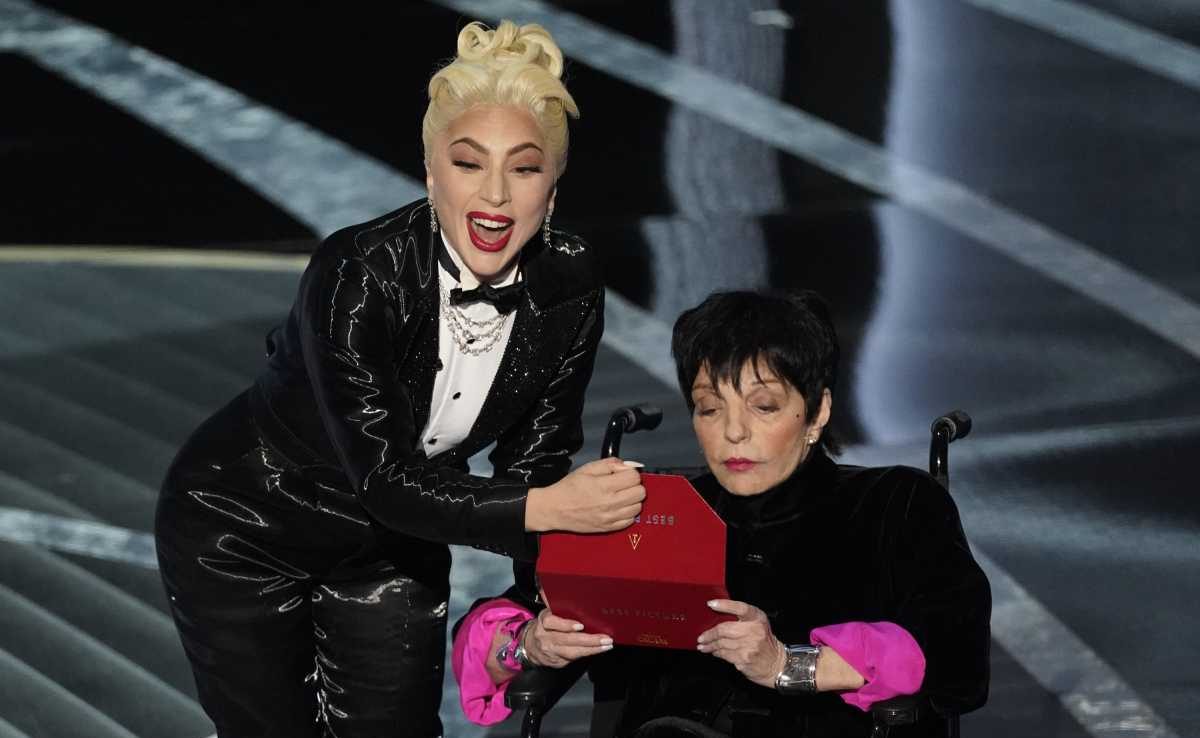 Lady Gaga pidió presentar el galardón con Liza Minelli. Foto: AP