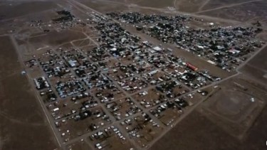 La localidad esta ubicada en el centro de la Región Sur rionegrina, en el kilómetro 335 de la ruta nacional 23. Foto: gentileza.  