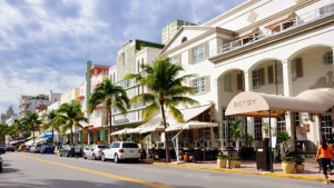 South Beach, el destino elegido por los argentinos en Miami, con toque de queda