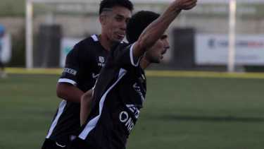 Fornari ya había metido un golazo en su debut con la camiseta de Cipo. (Foto: Oscar Livera)