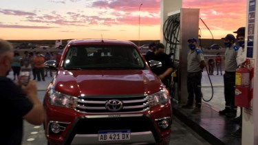 En Valcheta, la venta de combustible no tiene cupo. Foto: Gentileza. 