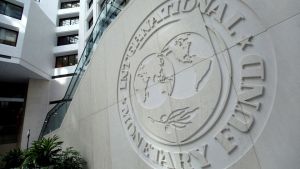 Argentina evalúa pedir otro préstamo al FMI para fortalecer reservas