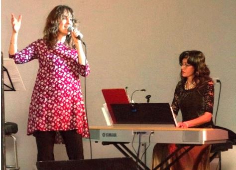 Conforman Octava Alta, Mary Sol del Hierro (voz) y Sara Lasserrre (piano). Foto gentileza