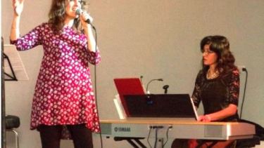 Conforman Octava Alta, Mary Sol del Hierro (voz) y Sara Lasserrre (piano). Foto gentileza