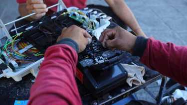 El servicio alcanzará en total a 330 manzanas y 9.000 hogares. Foto Juan Thomes