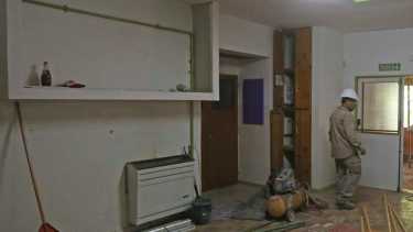 Se estima que las obras de ampliación edilicia del Jardín de Infantes Nº 64, terminarían en julio de este año. Fotos Juan Thomes.