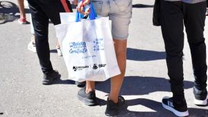 Licitan la compra de unos 20.000 kits escolares para los estudiantes que viajan en COLE en Neuquén capital