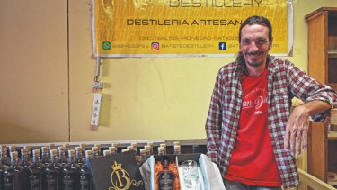 Como característica básica la bebida que producen es bien aromática, tiene sabores a vainilla y algo de coco. Fotos Florencia Salto