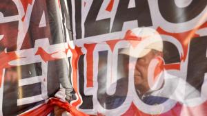 Organizaciones sociales marcharon en Neuquén por la suba del salario mínimo