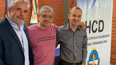 Soto formalizó el nuevo unibloque luego de reunirse con los legisladores Albrieu y Rochás.