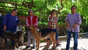 Cuatro hermanas aguerridas: una vida de trabajo en una chacra como las de antes