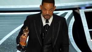 Will Smith renunció a la Academia por la agresión a Chris Rock durante la entrega de los Oscar