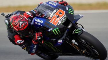 El campeón Quartararo logró la pole en MotoGP