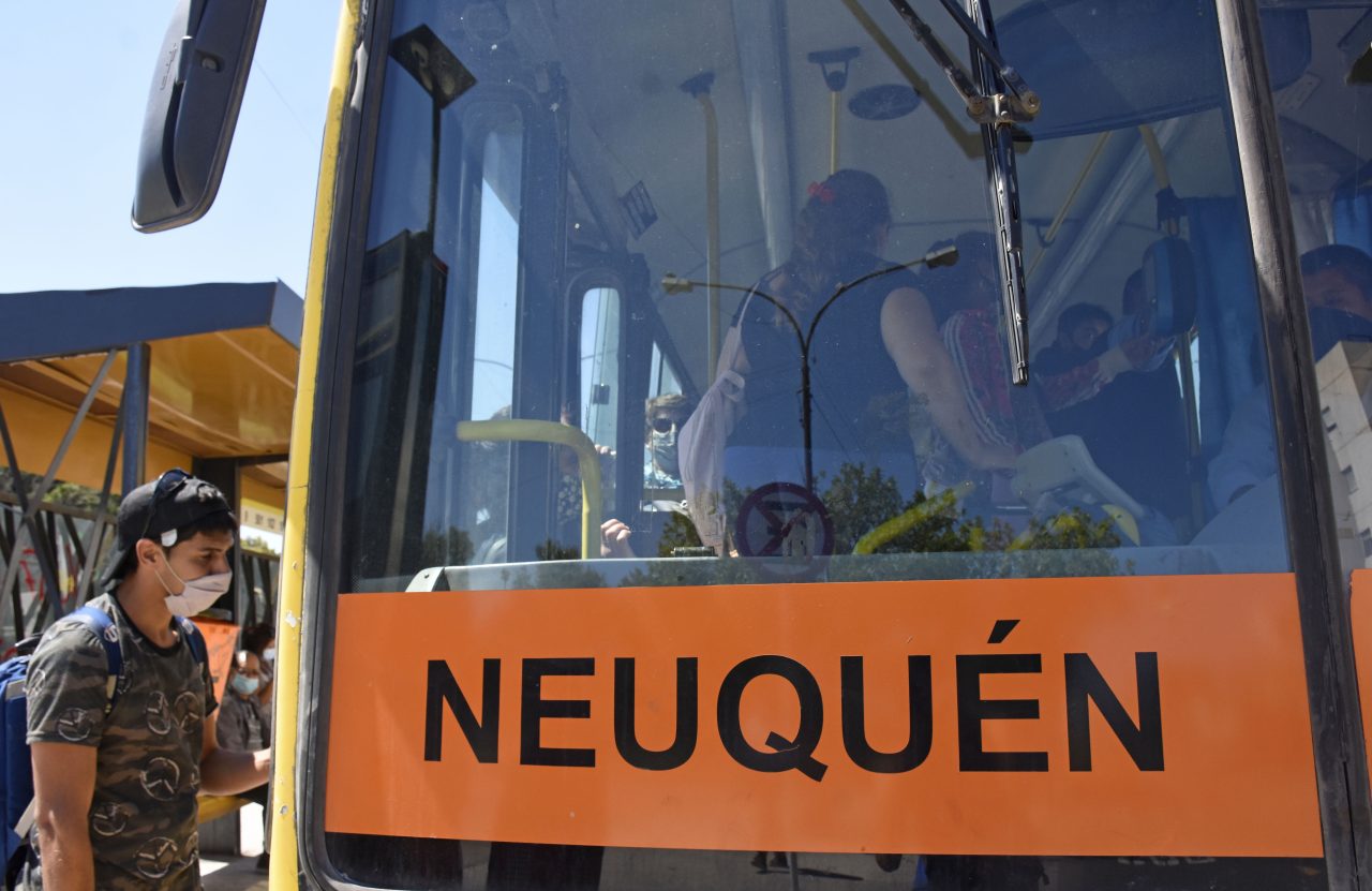 El servicio de colectivos en Neuquén aumentó en febrero un 41% (foto Florencia Salto)
