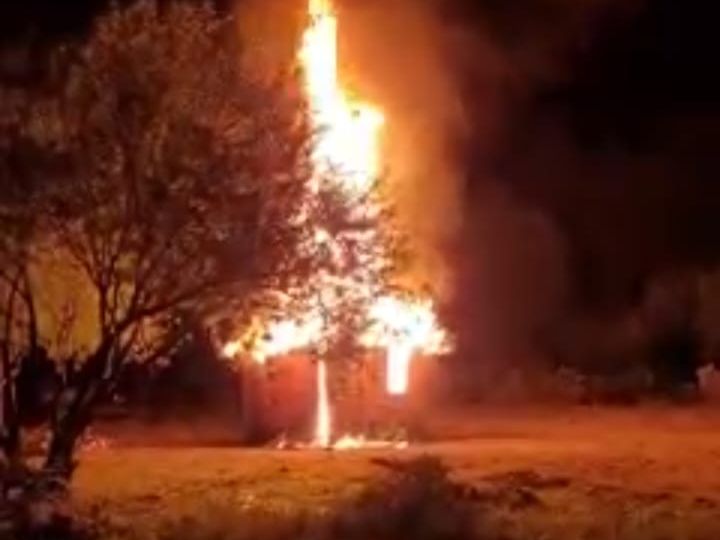 El gremio ATE denunció el incendio de una cabaña en El Bolsón como un "atentado". Foto: Gentileza