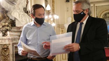 Gustavo Beliz, ahora ex Secretario de Asuntos Estratégicos, junto a Alberto Fernández.