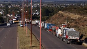 Patagones: Tras cinco horas de caos se levantó el corte en el puente Basilio Villarino