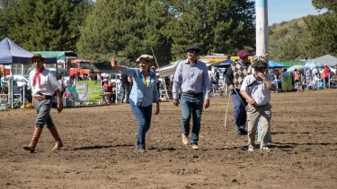 El legislador Juan Pablo Muena fue promovido por la gobernadora Arabela Carreras para encabezar la mesa partidaria de Bariloche. Gentileza