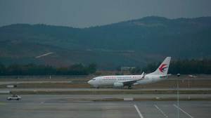 Hallan una de las cajas negras del avión que se estrelló en China