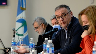 El diputado de Neuquén, Carlos Coggiola, aseguró que el proyecto para reglamentar la figura del Defensor del Pueblo provincial aún no se aprueba porque no hay "decisión política". (Gentileza)