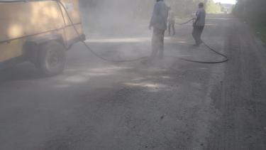 Comenzó el reasfaltado de la calle rural N°8 de Regina