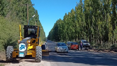 En este sector rural circulaban camiones pesados, automóviles y motocicletas a altas velocidades. Los vecinos reclamaron un mayor control sobre estas conductas y pidieron más cartelería vial. Foto César Izza