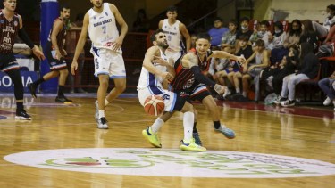 El Depo no pudo con Bahía basket en el Cayetano Arias. (Foto: Marcos Aramburu)