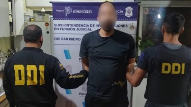 El detenido fue identificado como Jaru Alexander Rodríguez, de nacionalidad venezolana, militante del Movimiento Teresa Rodríguez (MTR).