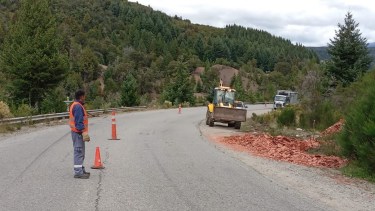 Operarios de Vialidad Nacional realizarán tareas en la ruta 40, en cercanías de El Foyel y habrá cortes intermitentes. Gentileza