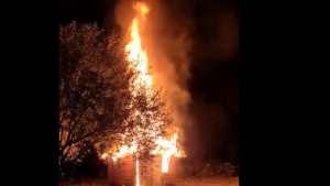 Analizan cámaras de seguridad por el incendio de la cabaña de ATE en El Bolsón