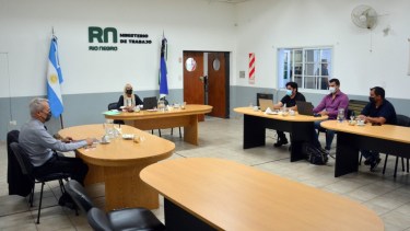 En Trabajo se realizó este viernes la paritaria judicial, entre Sitrajur y el representante del STJ. Foto: Marcelo Ochoa.