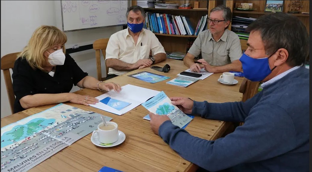 Jara Tracchia se reunió con veteranos que integran la Dirección Provincial que los agrupa. Foto: gentileza. 