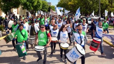 ATE y Unter marcharon el miércoles juntos y procuran seguir con un camino gremial compartido. Foto: Marcelo Ochoa 