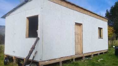 Los módulos habitacionales fueron entregados por Nación para los afectados por los incendios en El Hoyo y Lago Puelo. Gentileza 