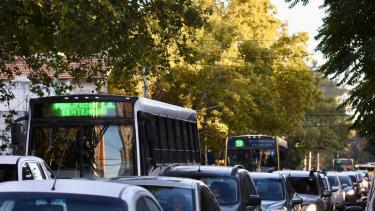 Una unidad de Pehuenche tuvo que dejar de funcionar por falta de combustible. Foto; Matías Subat.