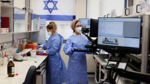Israel anuncia descubrimiento de variante desconocida del coronavirus