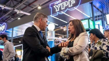 Carreras se reunió con la máxima autoridad de YPF. Foto: gentileza.