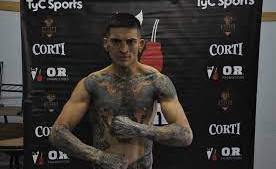 Sánchez retuvo su título en fallo unánime de los jurados