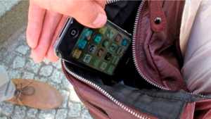 Roban el celular a un importante funcionario de Neuquén y lo utilizan para realizar estafas